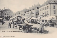 Chaux-de-Fonds_Place_du_Marche_animee_CDU