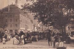 Neuchatel_Place_des_Halles_1912_CDU