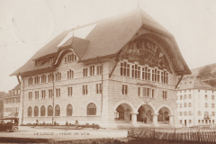 Le-Locle_Hotel_de_Ville_1923_CDU